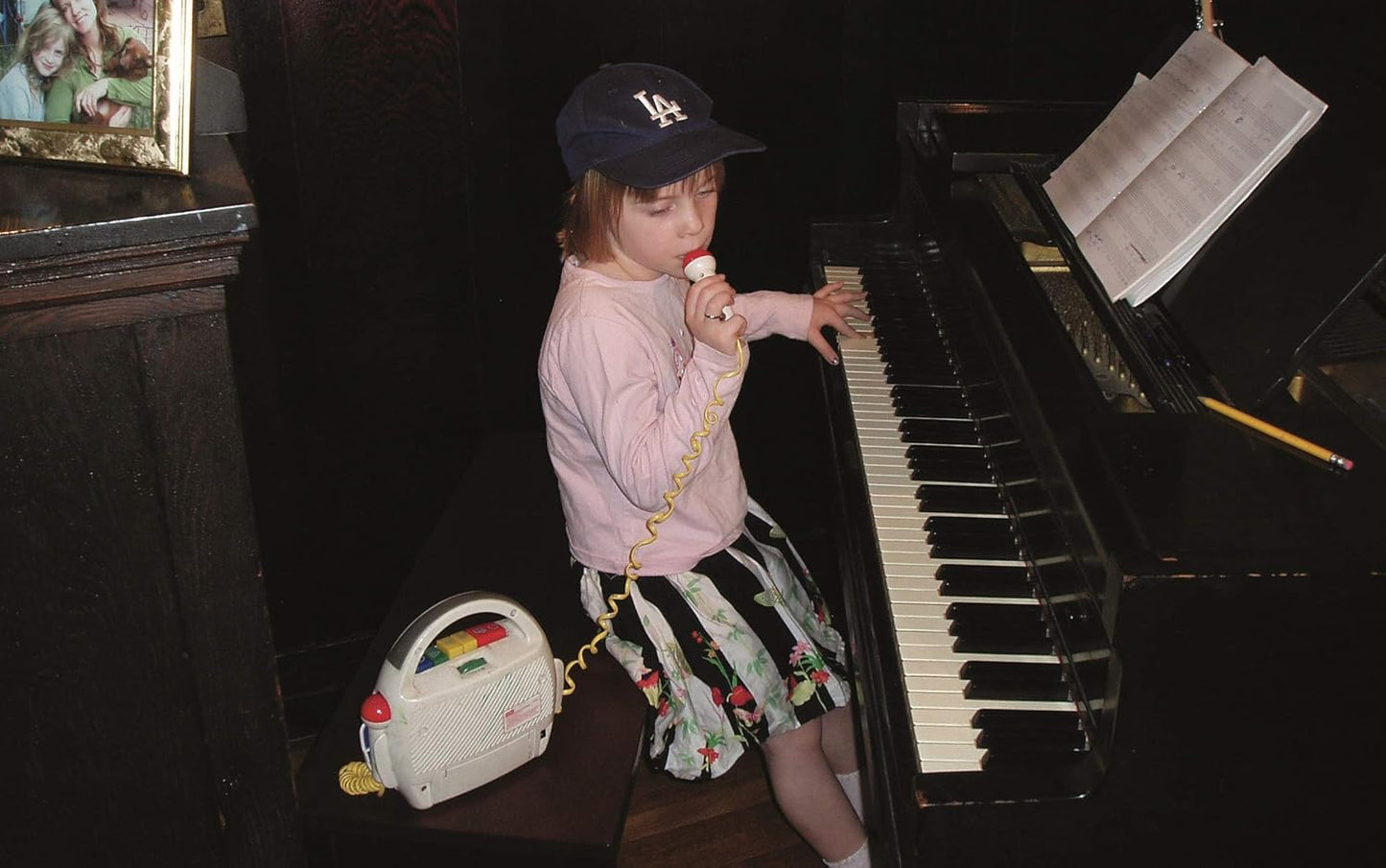 Billie Eilish - The Official Book