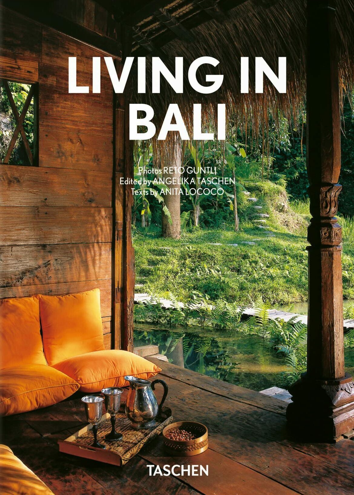 Living in Bali. 40th Edt.