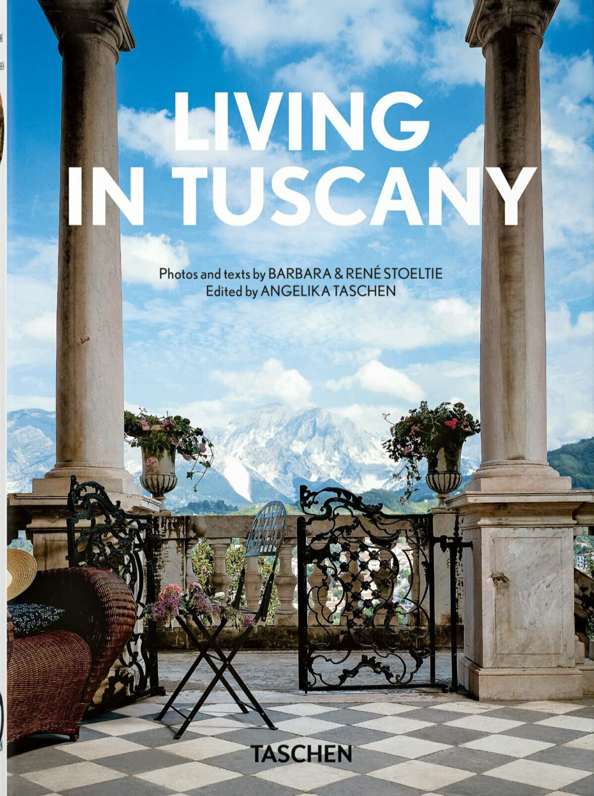 Living in Tuscany. 40th Edt.