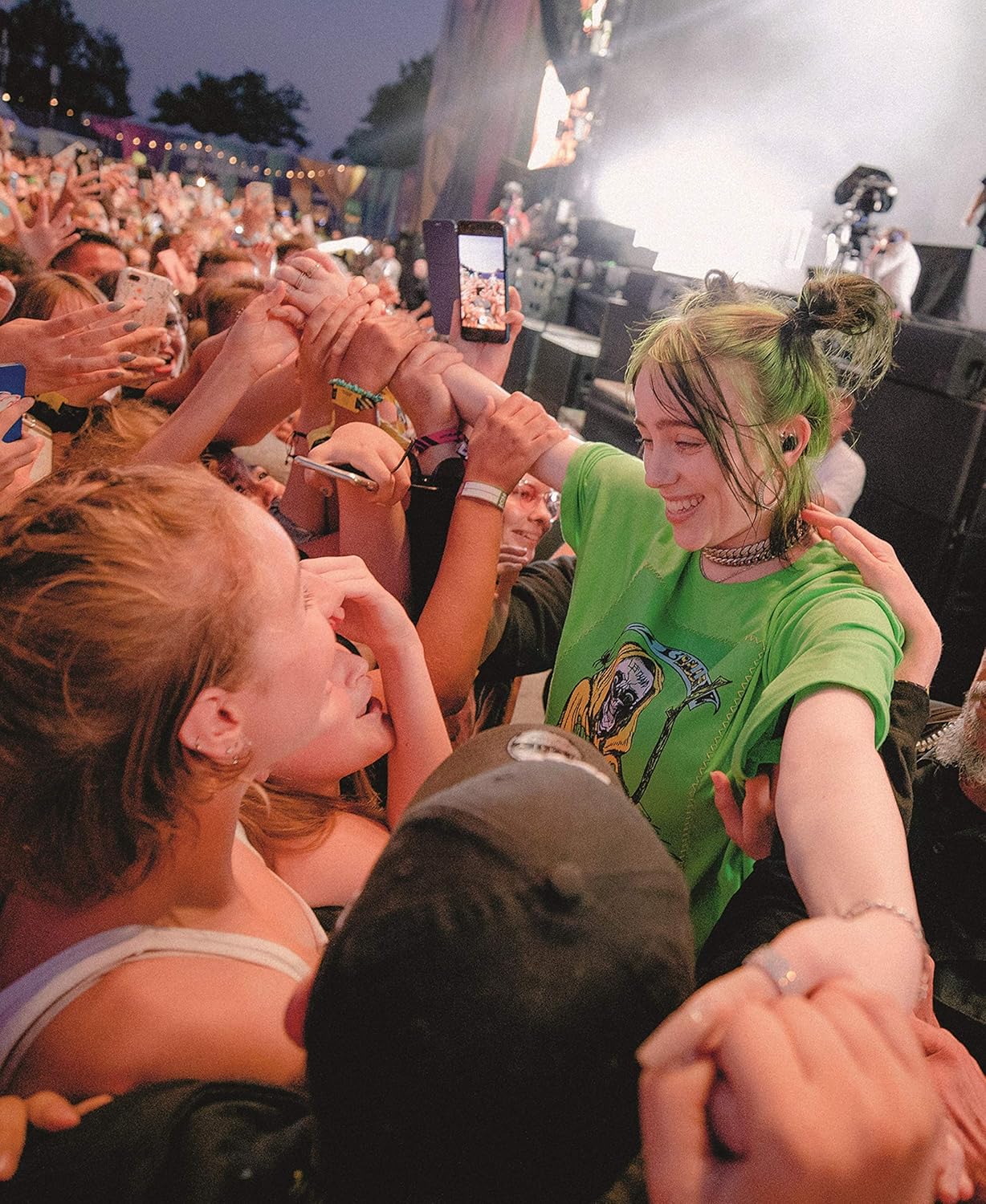 Billie Eilish - The Official Book