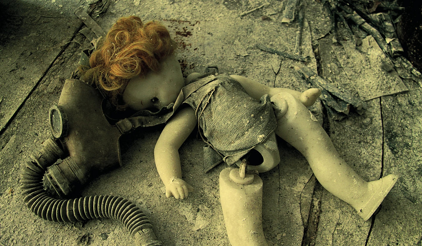 Dark and Dystopian Post-Mortem Fairy Tales