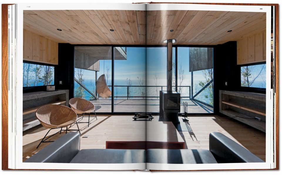 100 Contemporary Wood Buildings XL