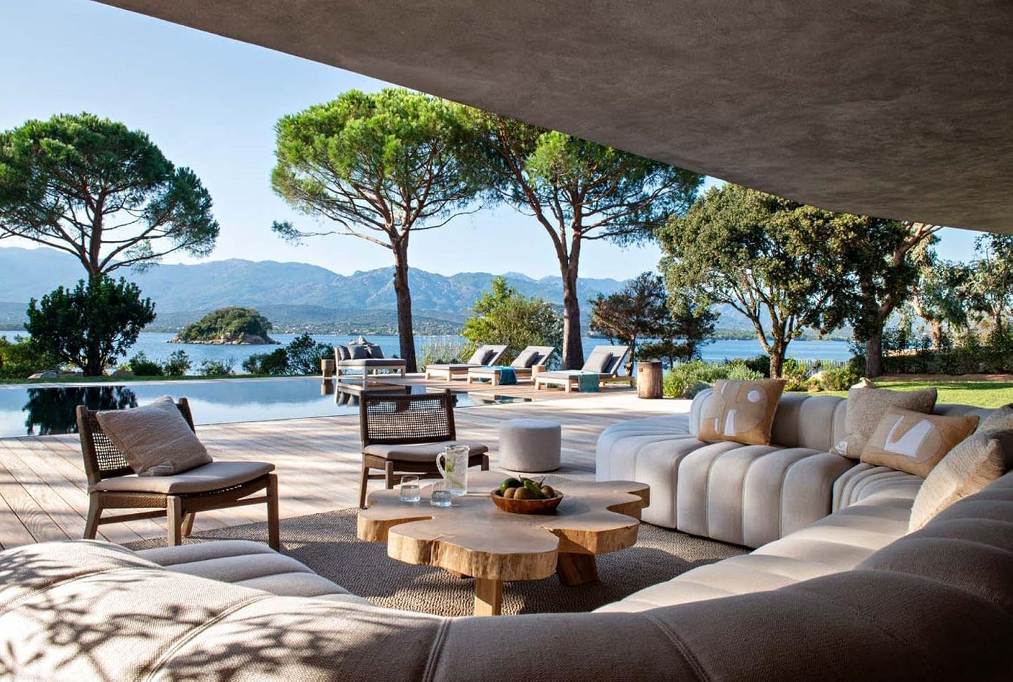 Living in Style Seaside Houses